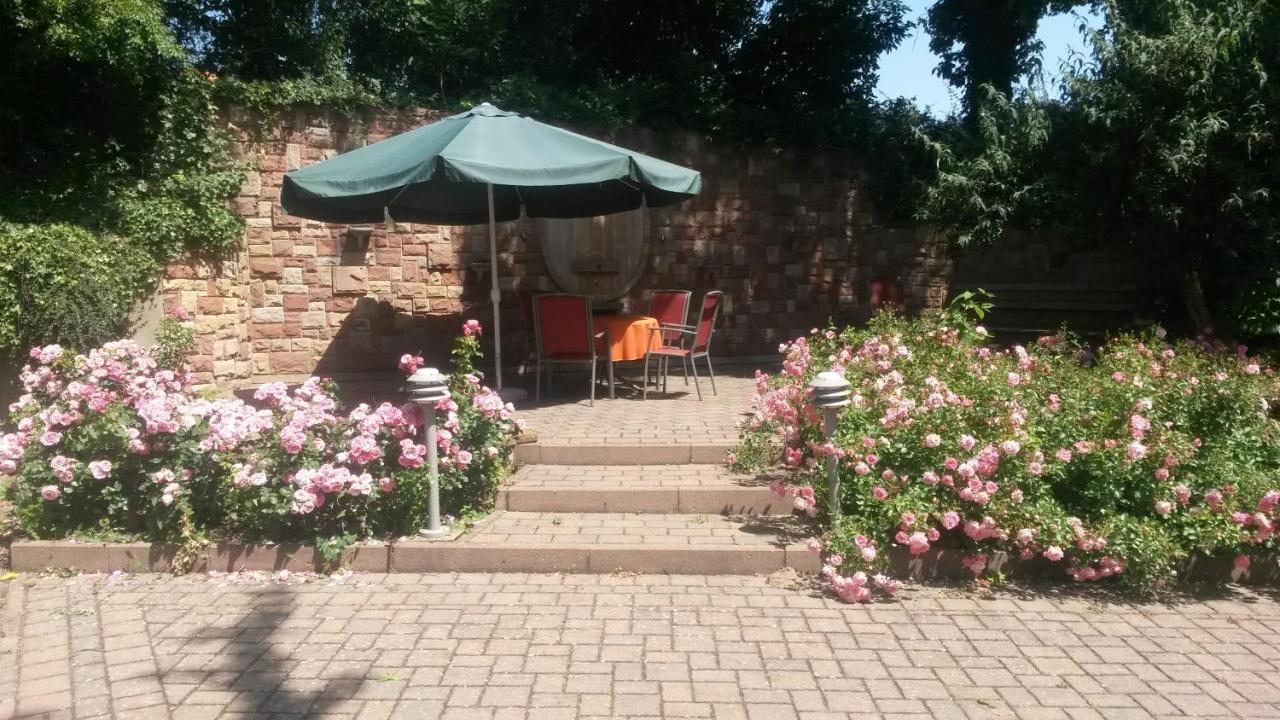 Ferienwohnungen Eichenhof Kapellen-Drusweiler Bagian luar foto